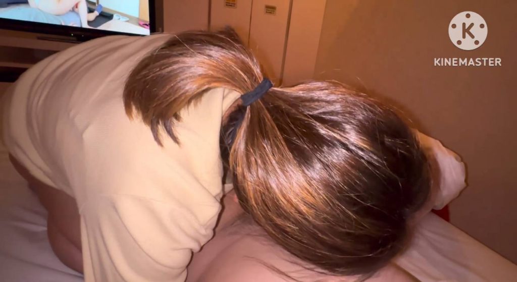 FC2-PPV-4812268 地方スーパーのレジの担当、普通の主婦、旦那さんにも見せたことのない蟹股でいじられます。普通にレジを打っている主婦がこんな格好をしているとは…お客様も知らないですよね