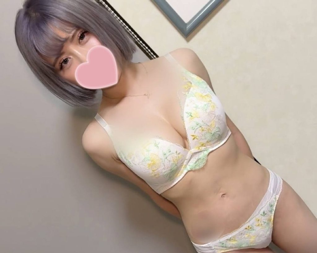 FC2-PPV-4830418 【S級素人】スタイル抜群×Fカップ×エロすぎる巨乳歯科衛生士！生チン挿入にガチイキ&膣奥大量中出しハメ