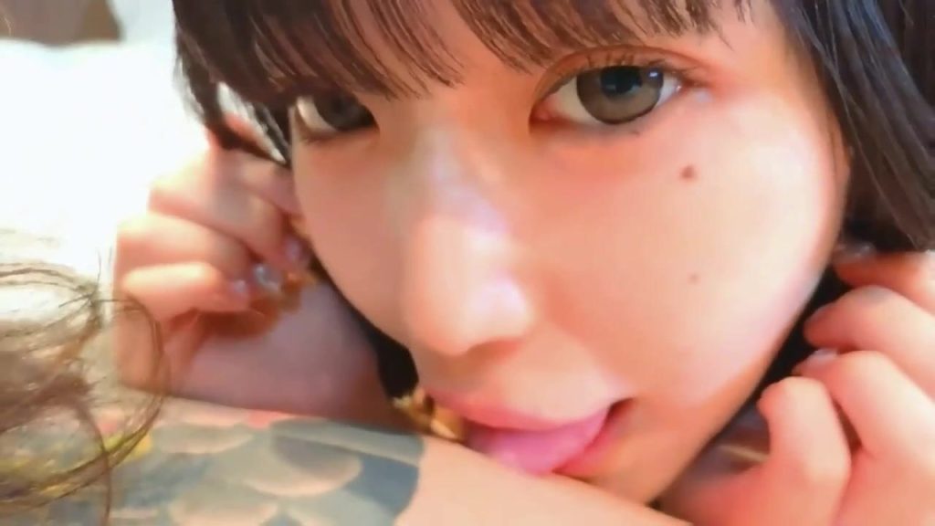 FC2-PPV-4809709 やっぱり生での中出しは最高の蜜の味