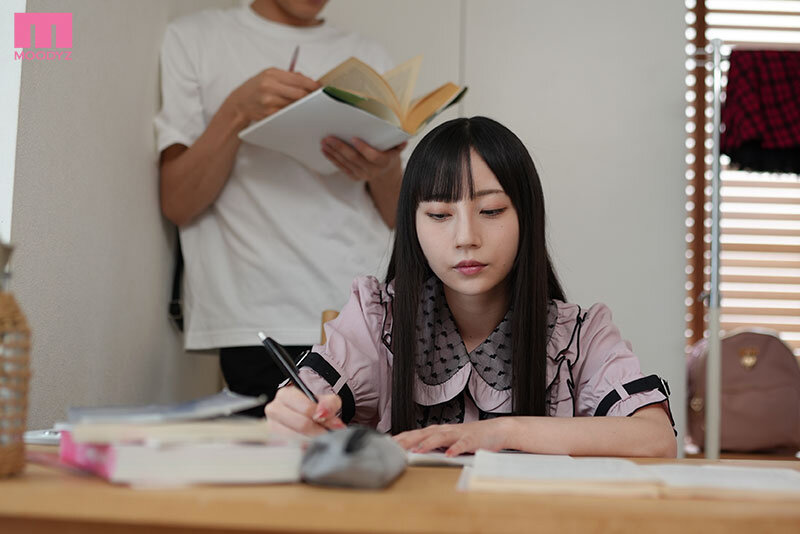 引きこもりヤンデレ地雷生徒を野外に連れ出したらラブホテルに連れ込まれチ〇ポが狂うまで痴女られて人生破滅した僕 七沢みあ 1枚目