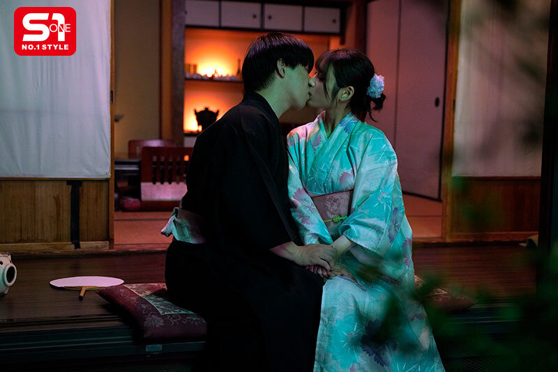 8月26日 花火大会の夜 ずっと両片想いだった僕らは結ばれ 十数年分の’好き’をぶつけ合うように身体を貪り合った 河北彩伽 9枚目