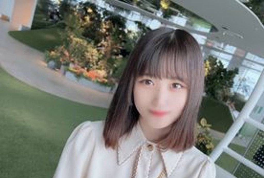 FC2 PPV 4879900【無修正】その気がないふりをしていたはずなのに、 人目の届かない場所へと導かれるうちに、 あの可憐だった表情は、ゆっくりと別のものへと変わっていく。