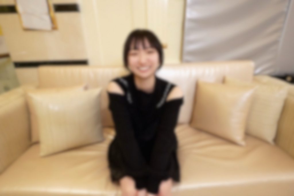 FC2-PPV-4926279【初撮り】まだセックスを知ったばかりの１９歳にエロのイロハを叩き込む！精子飲ませた上に生中出し、潮吹きフィニッシュまでのフルコース！！
