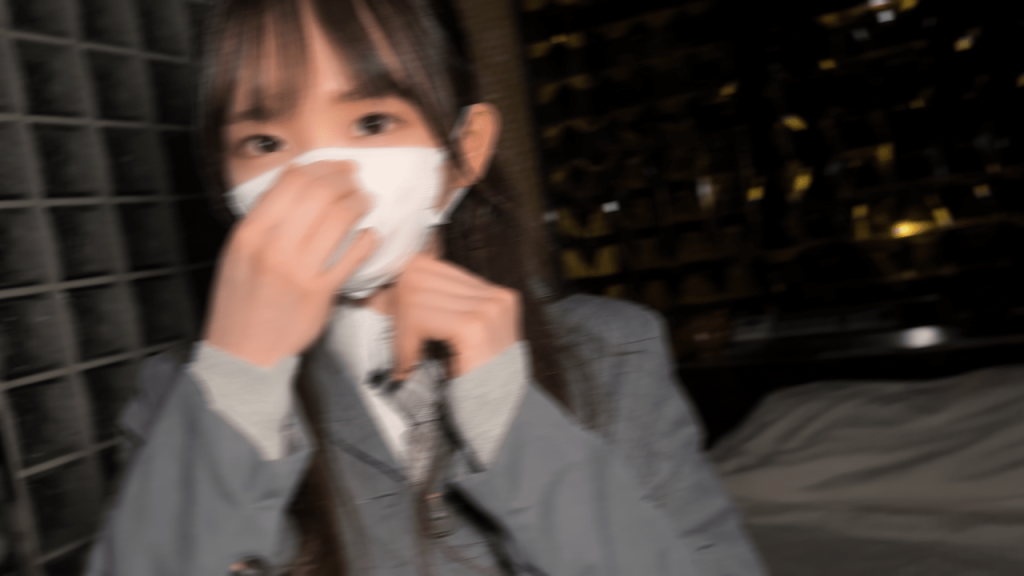 FC2-PPV-4922745　完全純白処女18歳★黒髪ロング色白デカ尻★超敏感痙攣鬼イキ★初体験でまさかのゴム無し中出し★無責任大量膣内中出しで妊娠させた衝撃のスマホ原版